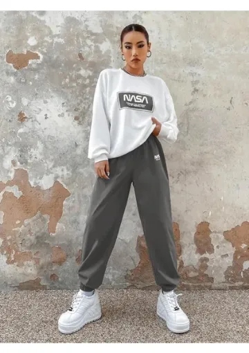 Trendseninle Kadın Beyaz Füme Nasa Baskılı Oversize Alt Üst Eşofman Takımı resmi